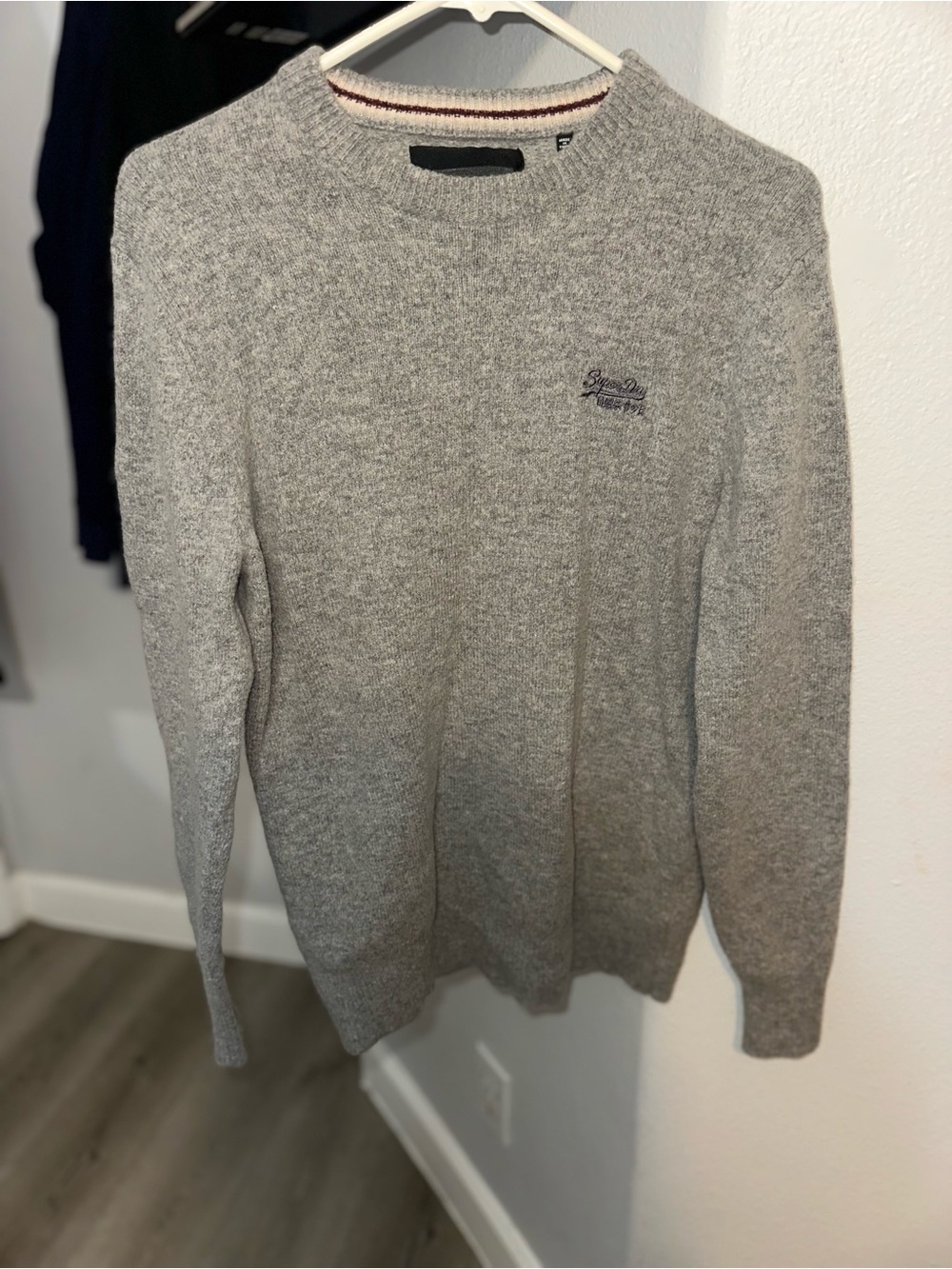 Superdry Men's Light Grey Crewneck Sweater